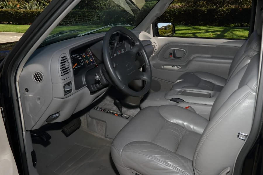 1995 Chevrolet Tahoe 1st Gen - Image 21 of 31