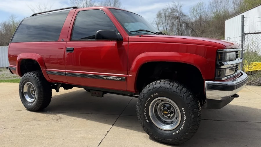 1995 Chevrolet Tahoe 1st Gen - Image 6 of 9