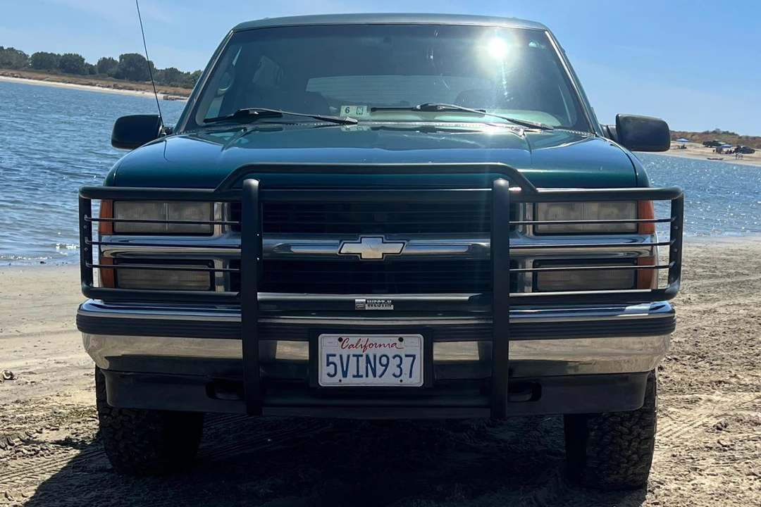 1995 Chevrolet Tahoe 1st Gen - Image 2 of 31