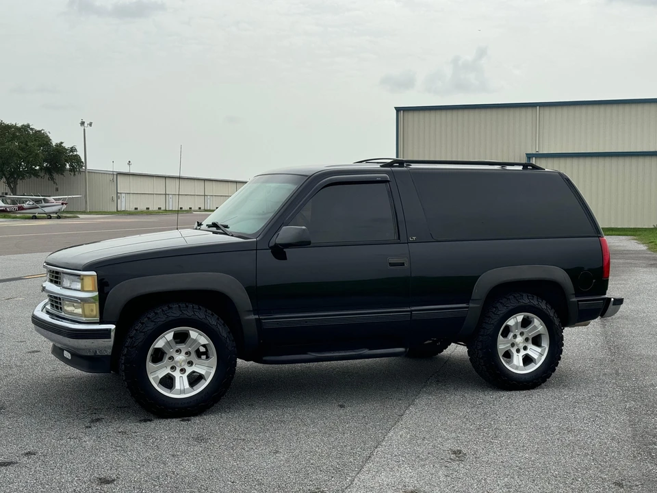 1995 Chevrolet Tahoe 1st Gen - Image 11 of 31