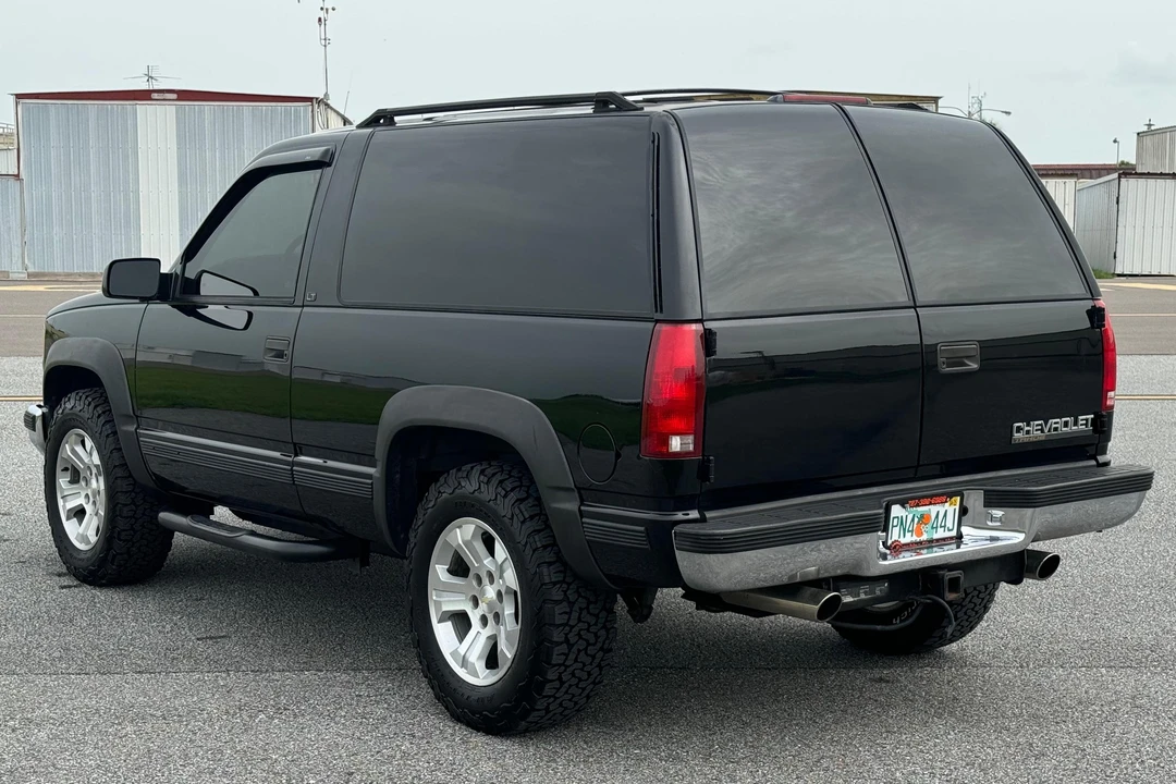 1995 Chevrolet Tahoe 1st Gen - Image 4 of 31