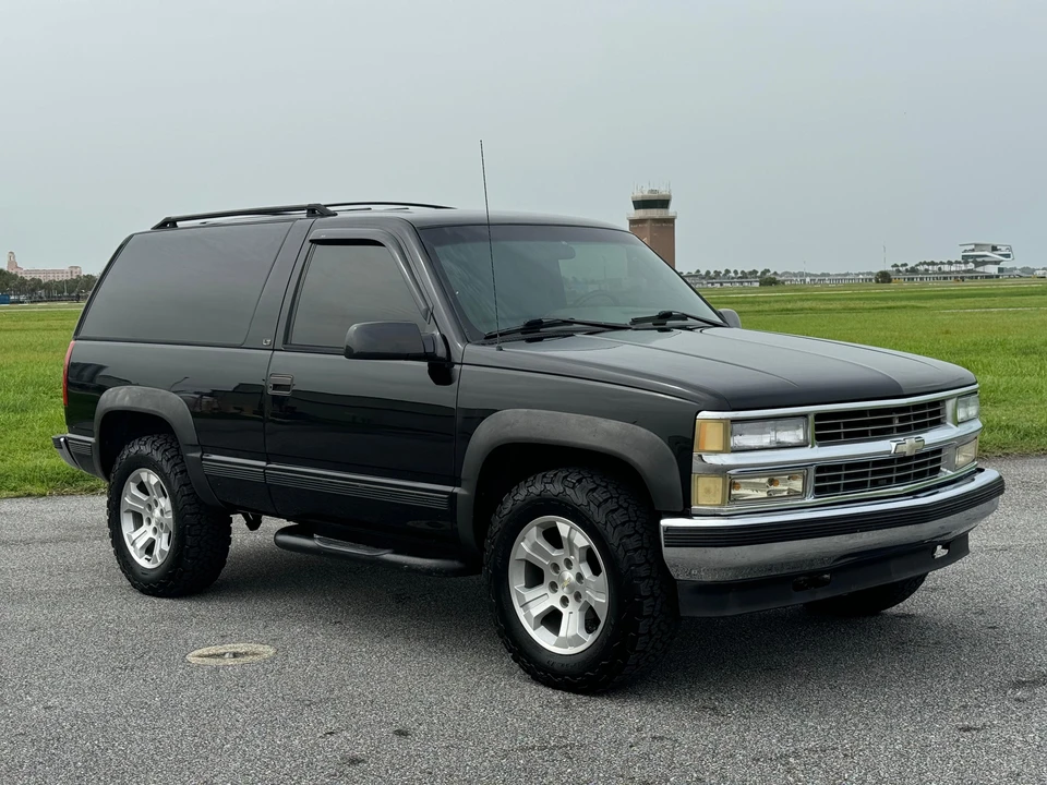 1995 Chevrolet Tahoe 1st Gen - Image 24 of 31