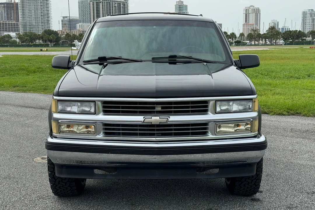 1995 Chevrolet Tahoe 1st Gen - Image 2 of 31