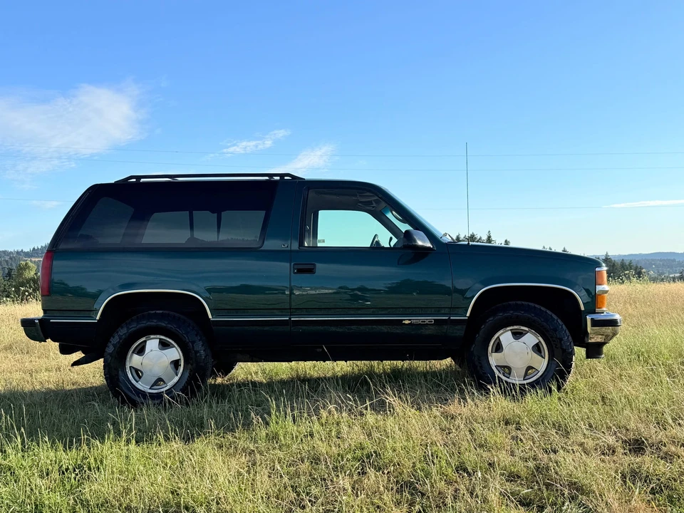 1995 Chevrolet Tahoe 1st Gen - Image 24 of 31