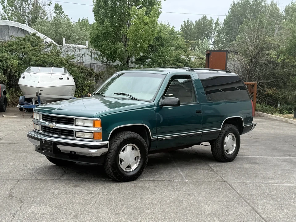 1995 Chevrolet Tahoe 1st Gen - Image 3 of 31