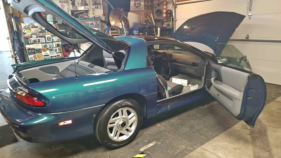 1995 Chevrolet Camaro 4th Gen - Image 2 of 2