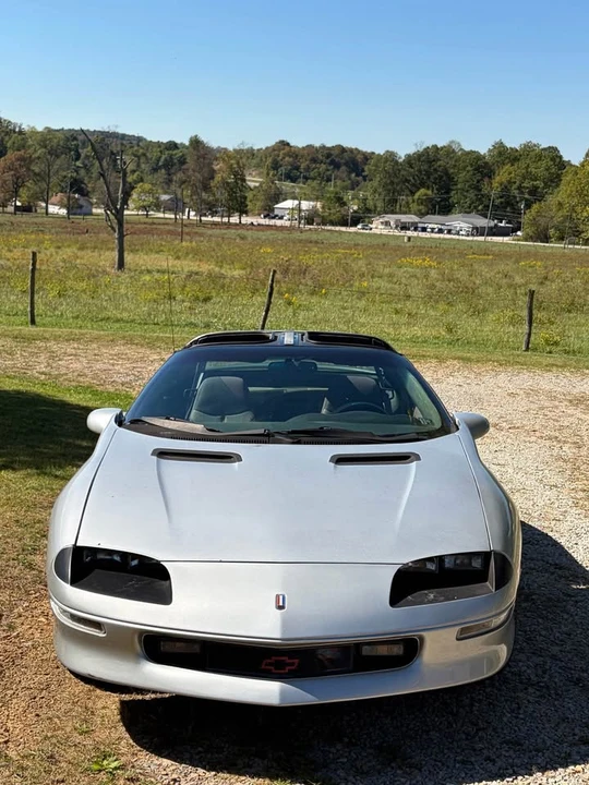 1995 Chevrolet Camaro 4th Gen - Image 2 of 3