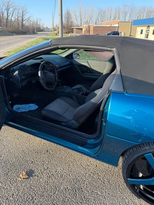 1995 Chevrolet Camaro 4th Gen - Image 3 of 8