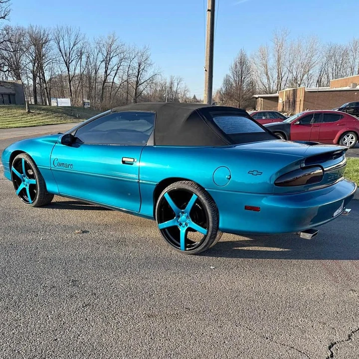 1995 Chevrolet Camaro 4th Gen - Image 2 of 8