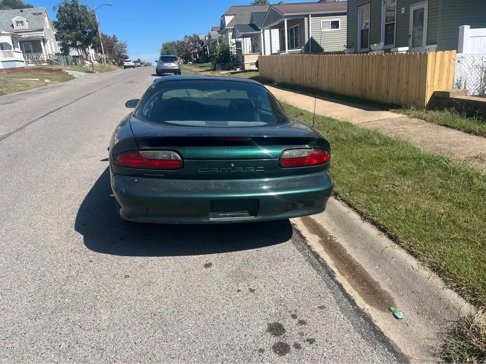 1995 Chevrolet Camaro 4th Gen - Image 2 of 8