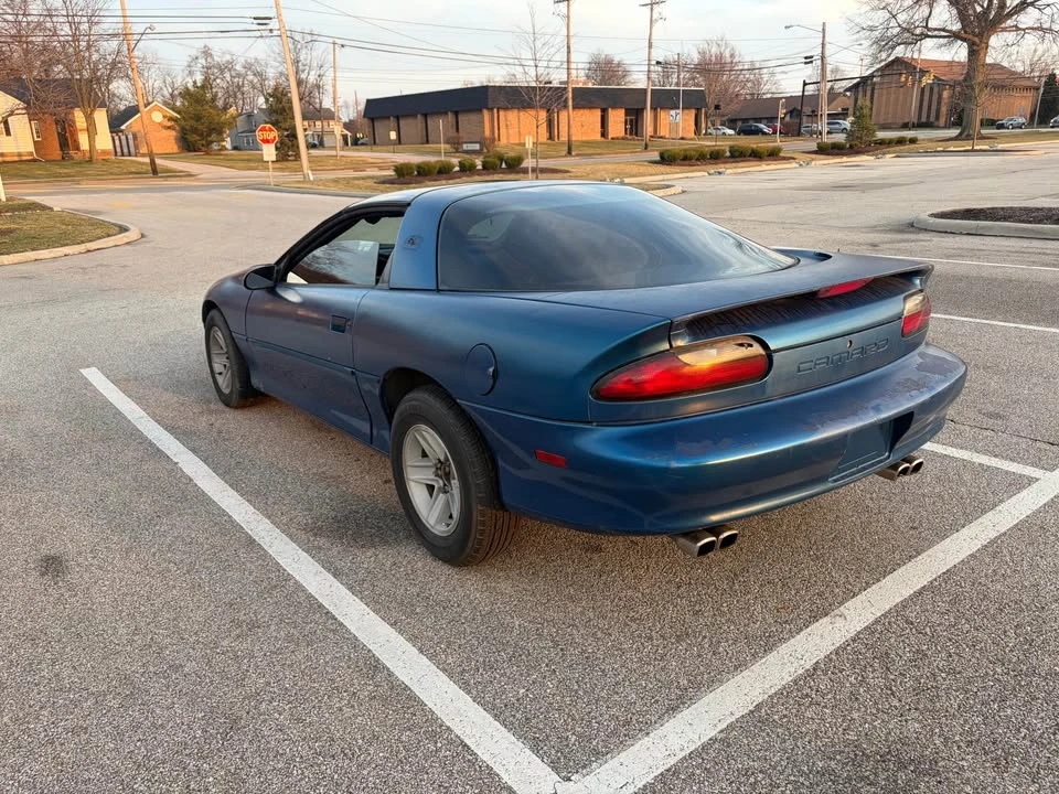 1995 Chevrolet Camaro 4th Gen - Image 2 of 5