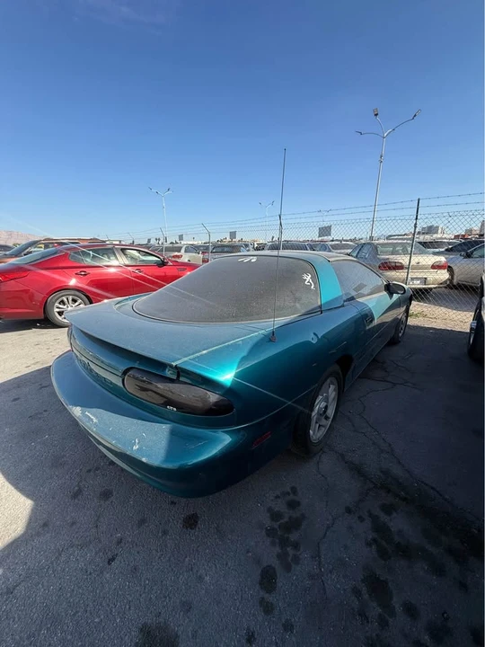 1995 Chevrolet Camaro 4th Gen - Image 2 of 8