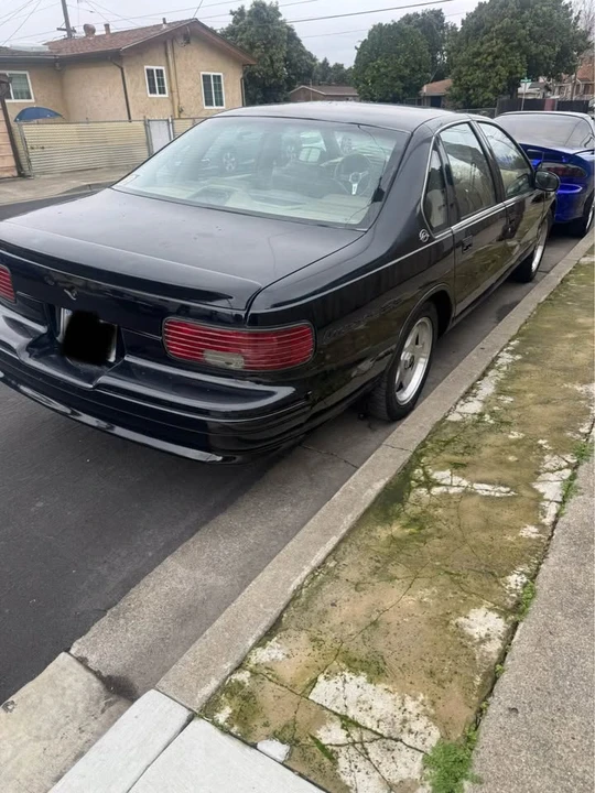 1995 Chevrolet Caprice - Image 2 of 12
