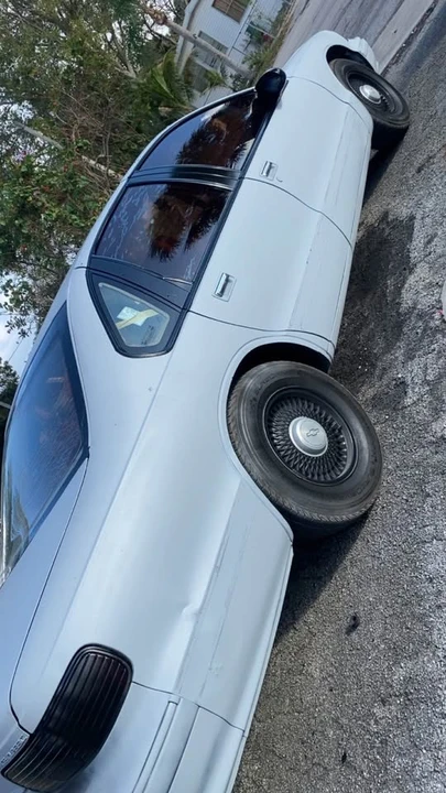 1995 Chevrolet Caprice - Image 4 of 18