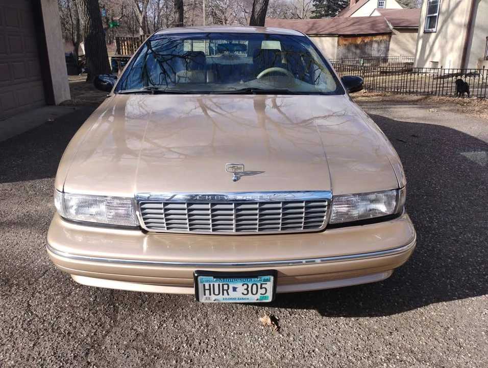 1995 Chevrolet Caprice - Image 3 of 10
