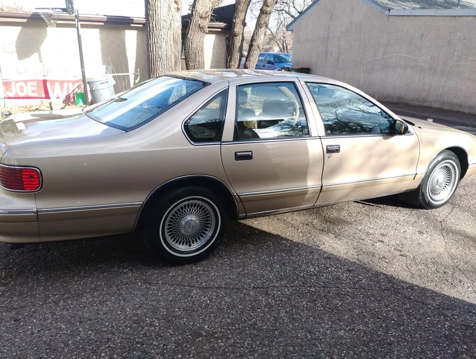 1995 Chevrolet Caprice - Image 7 of 10