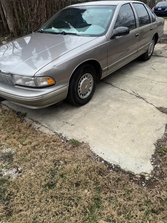 1995 Chevrolet Caprice - Image 6 of 10