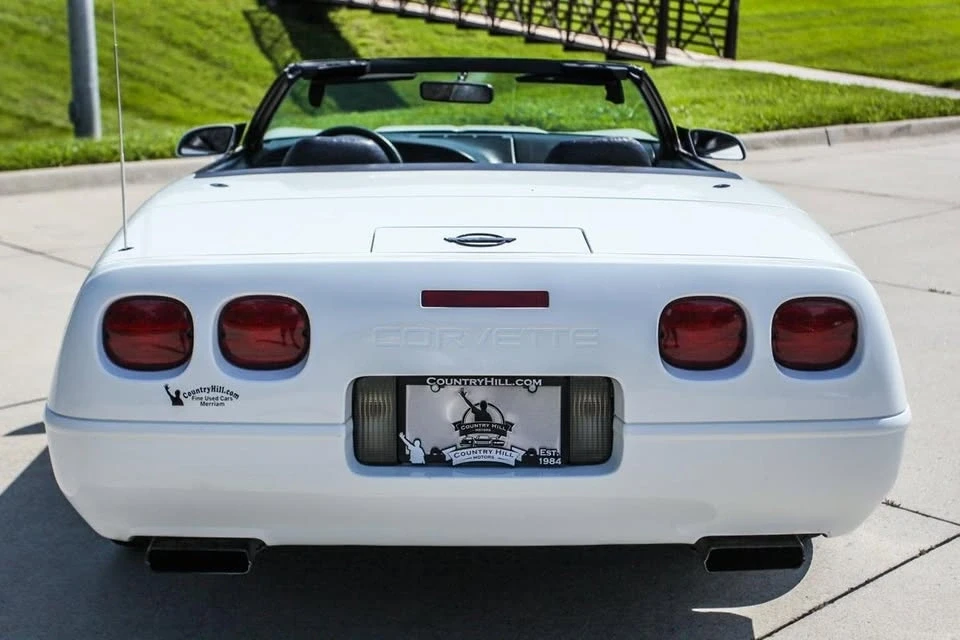1995 Chevrolet Corvette C4 - Image 14 of 19