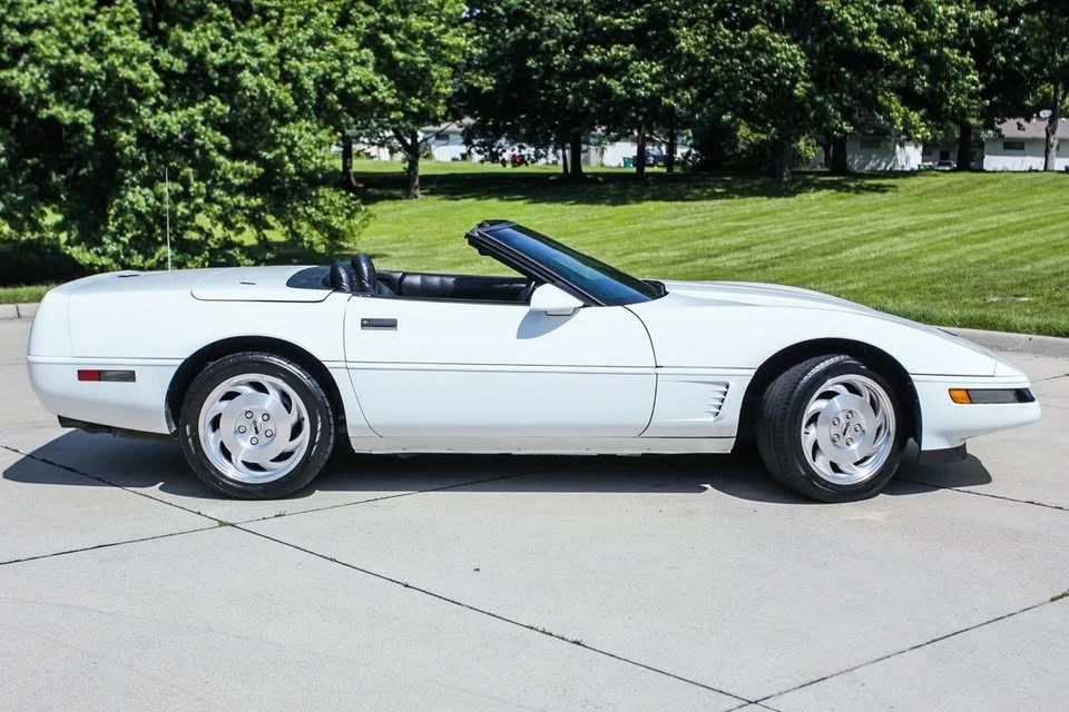 1995 Chevrolet Corvette C4 - Image 5 of 19