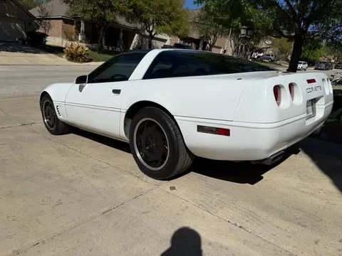 1995 Chevrolet Corvette C4 - Image 2 of 15