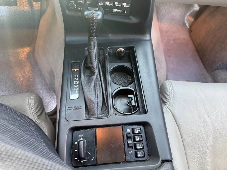 1995 Chevrolet Corvette C4 - Image 2 of 13