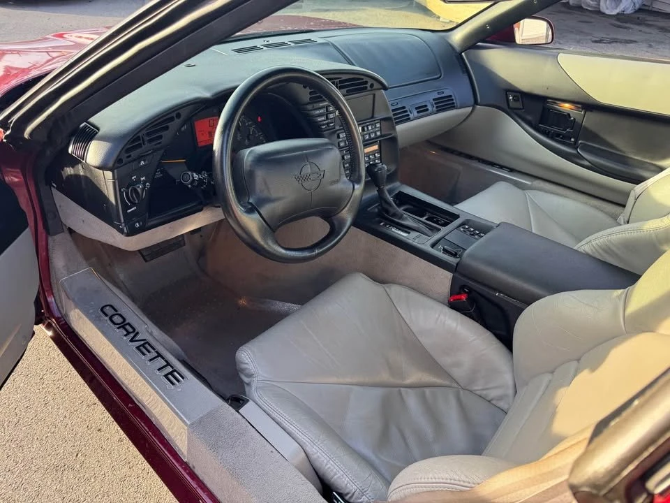 1995 Chevrolet Corvette C4 - Image 10 of 13