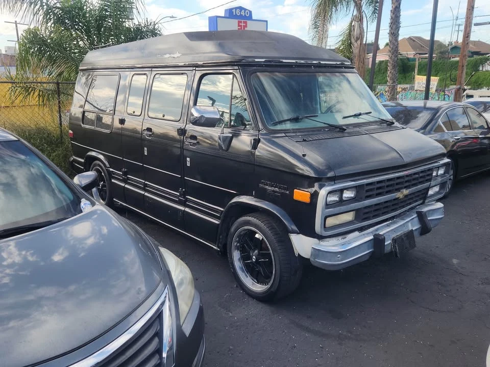1995 Chevrolet G-Series Van - Image 4 of 4