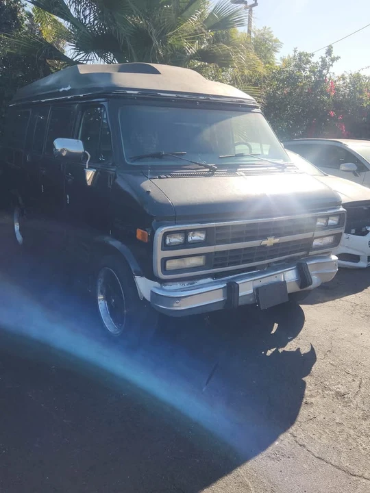 1995 Chevrolet G-Series Van - Image 3 of 4
