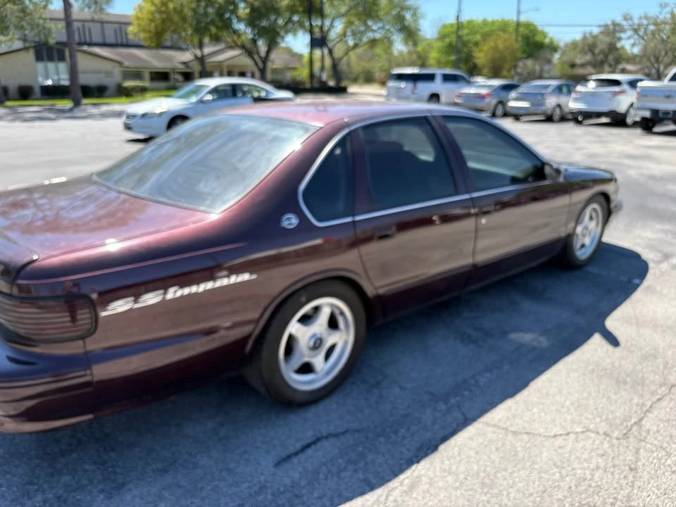 1995 Chevrolet Impala 7th Gen - Image 4 of 7
