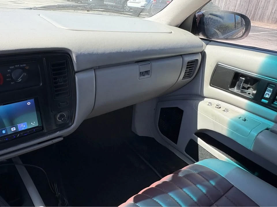 1995 Chevrolet Impala 7th Gen - Image 2 of 7
