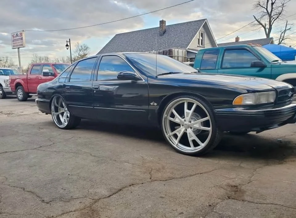 1995 Chevrolet Impala 7th Gen - Image 3 of 9