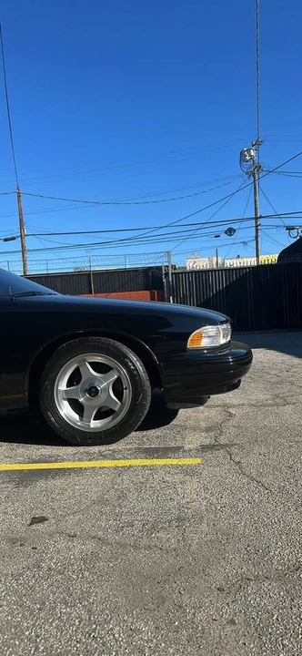 1995 Chevrolet Impala 7th Gen - Image 4 of 18