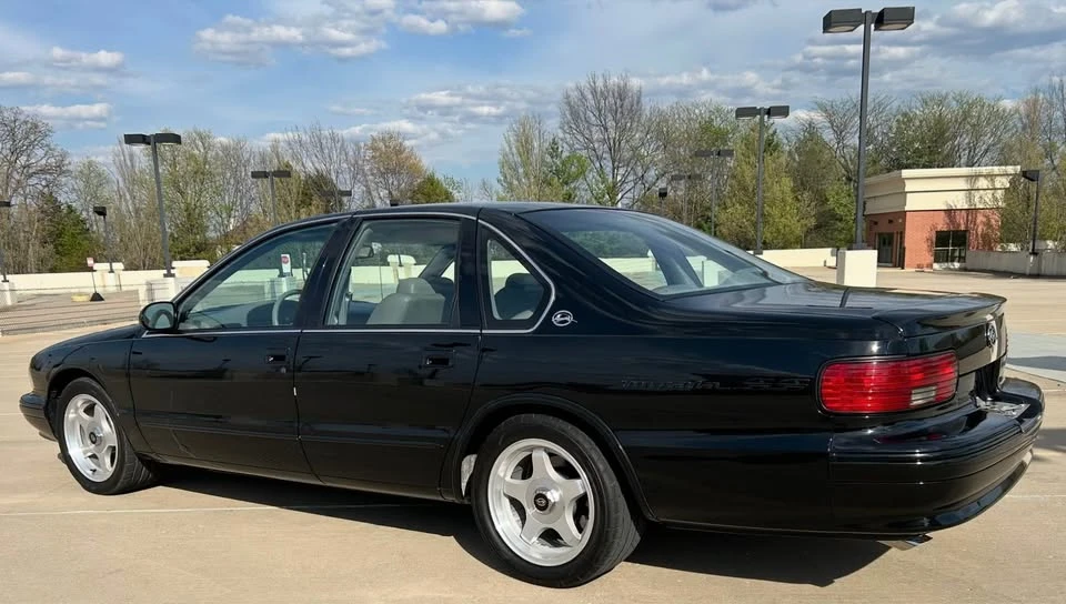 1995 Chevrolet Impala 7th Gen - Image 8 of 19