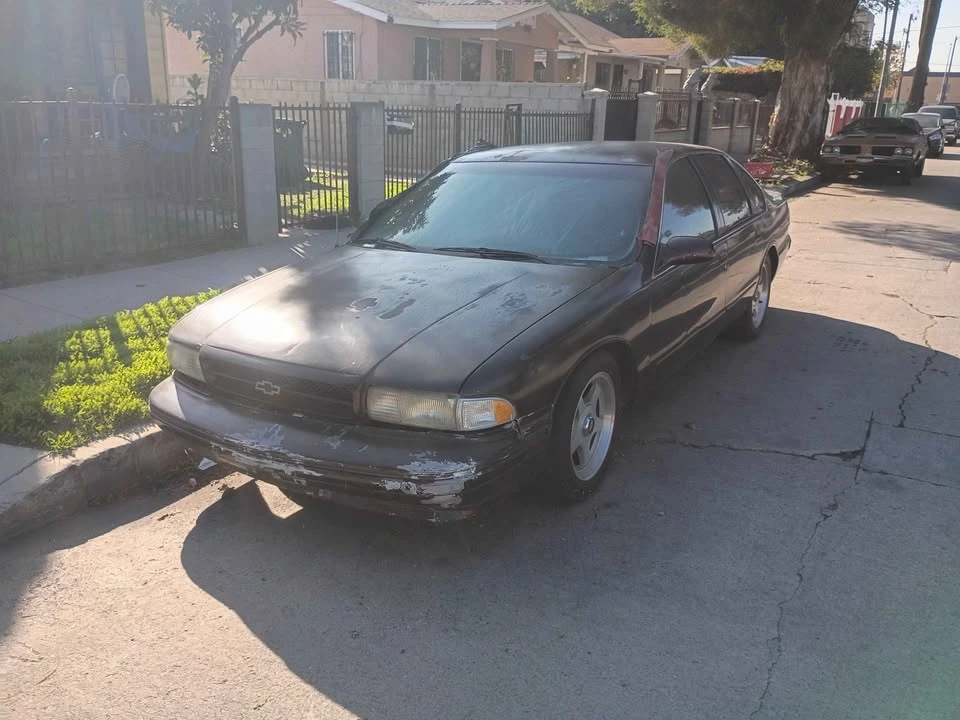 1995 Chevrolet Impala 8th Gen - Image 2 of 13