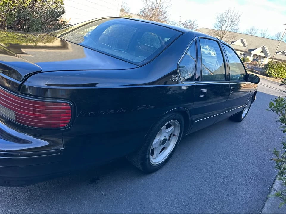 1995 Chevrolet Impala 7th Gen - Image 5 of 9