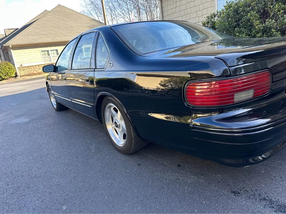 1995 Chevrolet Impala 7th Gen - Image 4 of 9