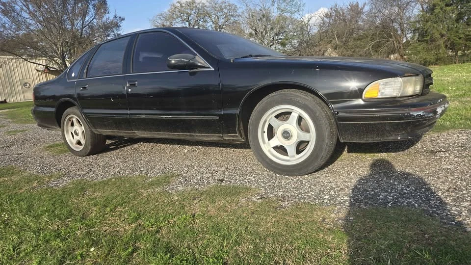 1995 Chevrolet Impala 7th Gen - Image 2 of 12