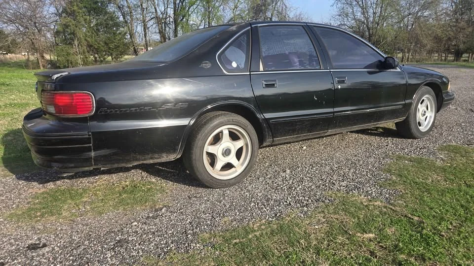 1995 Chevrolet Impala 7th Gen - Image 3 of 12