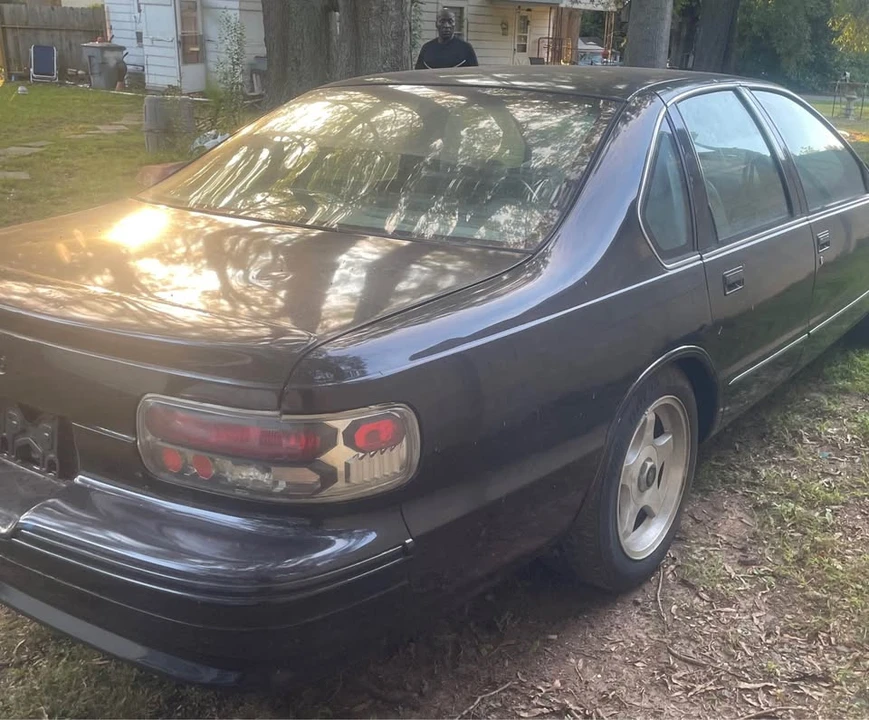 1995 Chevrolet Impala 7th Gen - Image 2 of 7