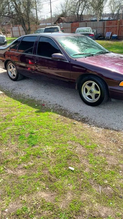 1995 Chevrolet Impala 7th Gen - Image 2 of 7