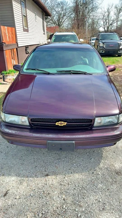 1995 Chevrolet Impala 7th Gen - Image 2 of 8