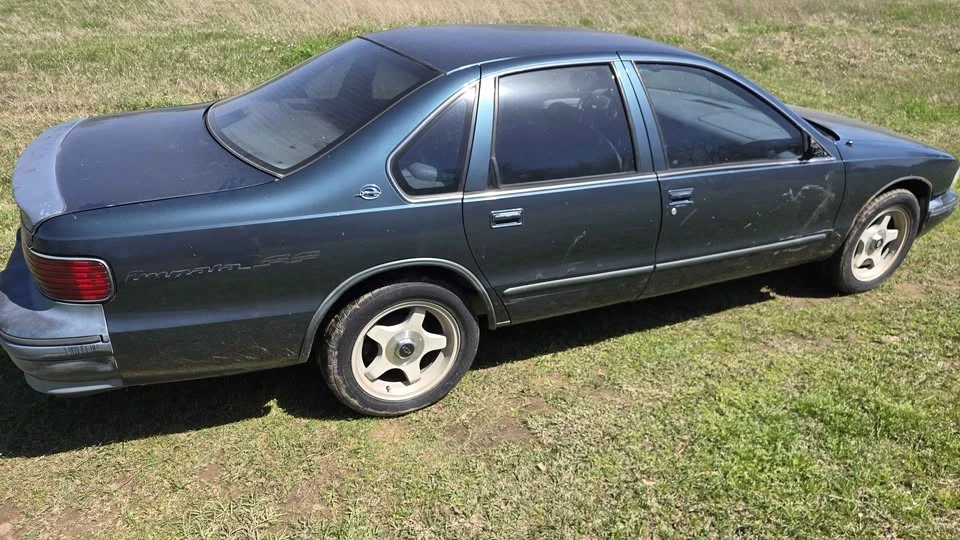 1995 Chevrolet Impala 7th Gen - Image 4 of 15