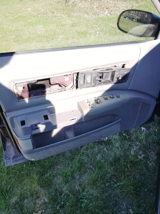 1995 Chevrolet Impala 7th Gen - Image 5 of 15