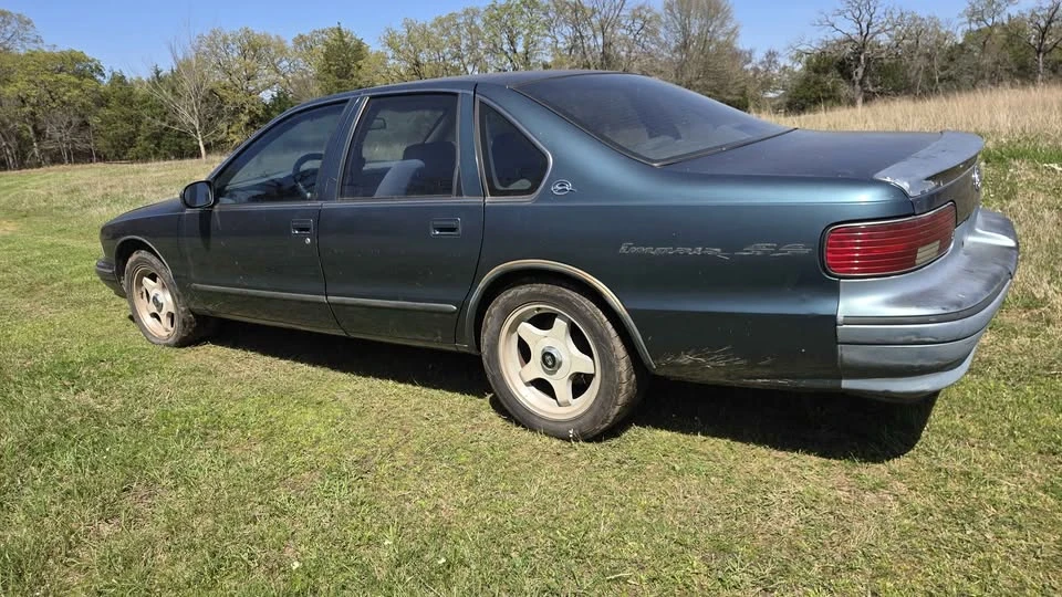 1995 Chevrolet Impala 7th Gen - Image 10 of 15