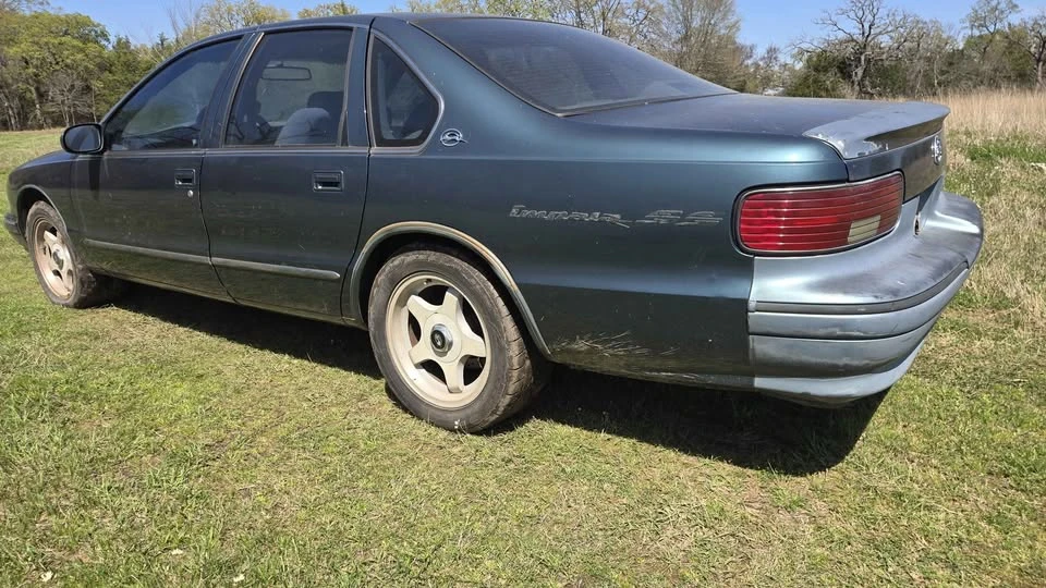 1995 Chevrolet Impala 7th Gen - Image 11 of 15