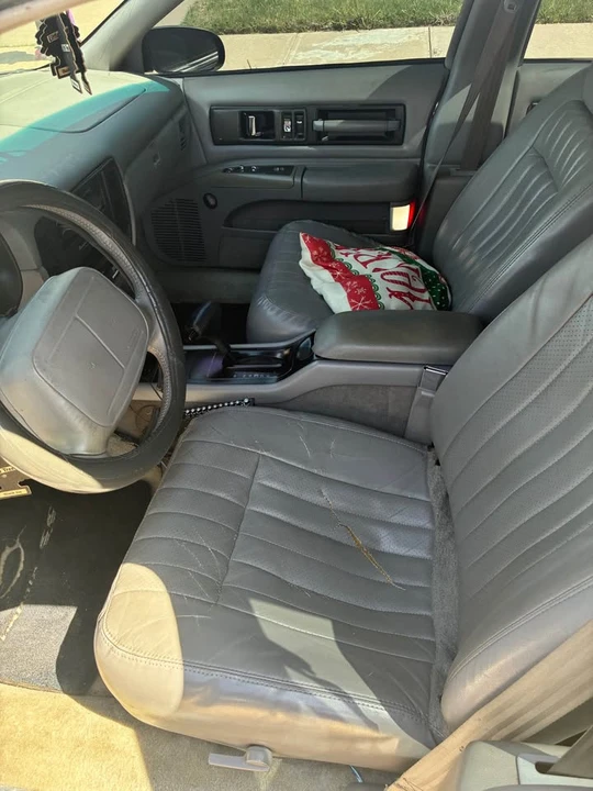 1995 Chevrolet Impala 7th Gen - Image 9 of 13