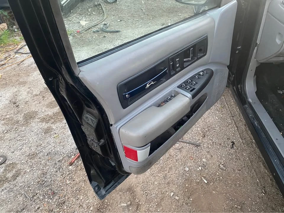 1995 Chevrolet Impala 7th Gen - Image 5 of 9