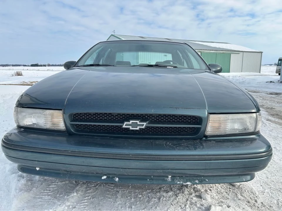 1995 Chevrolet Impala 7th Gen - Image 2 of 7