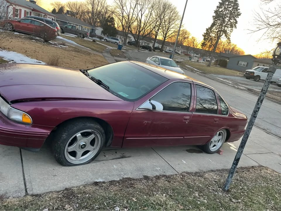 1995 Chevrolet Impala 7th Gen - Image 9 of 11