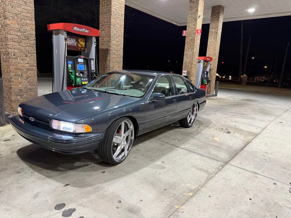 1995 Chevrolet Impala 7th Gen - Image 4 of 7
